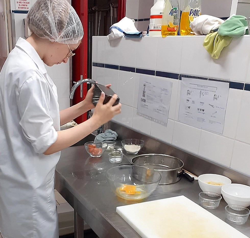 Élèves de SEGPA en atelier cuisine